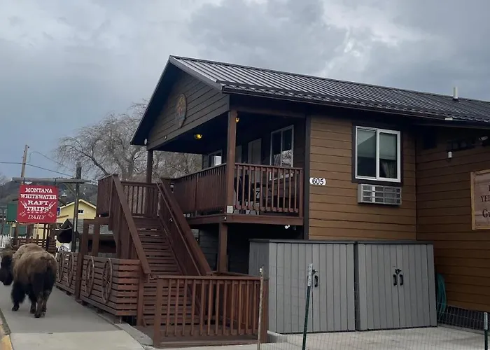 Parkway Yellowstone Guest House Apartment #5