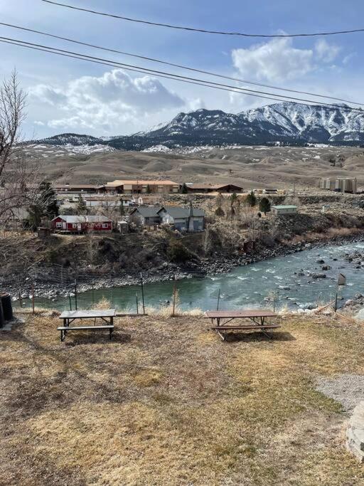 Parkway Yellowstone #5 Gardiner
